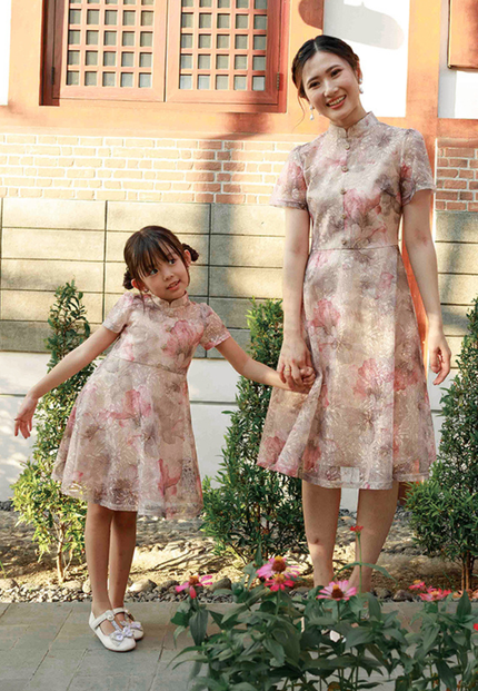 Little Liora Cheongsam Dress - Girls Fit & Flare Lace Dress Pink