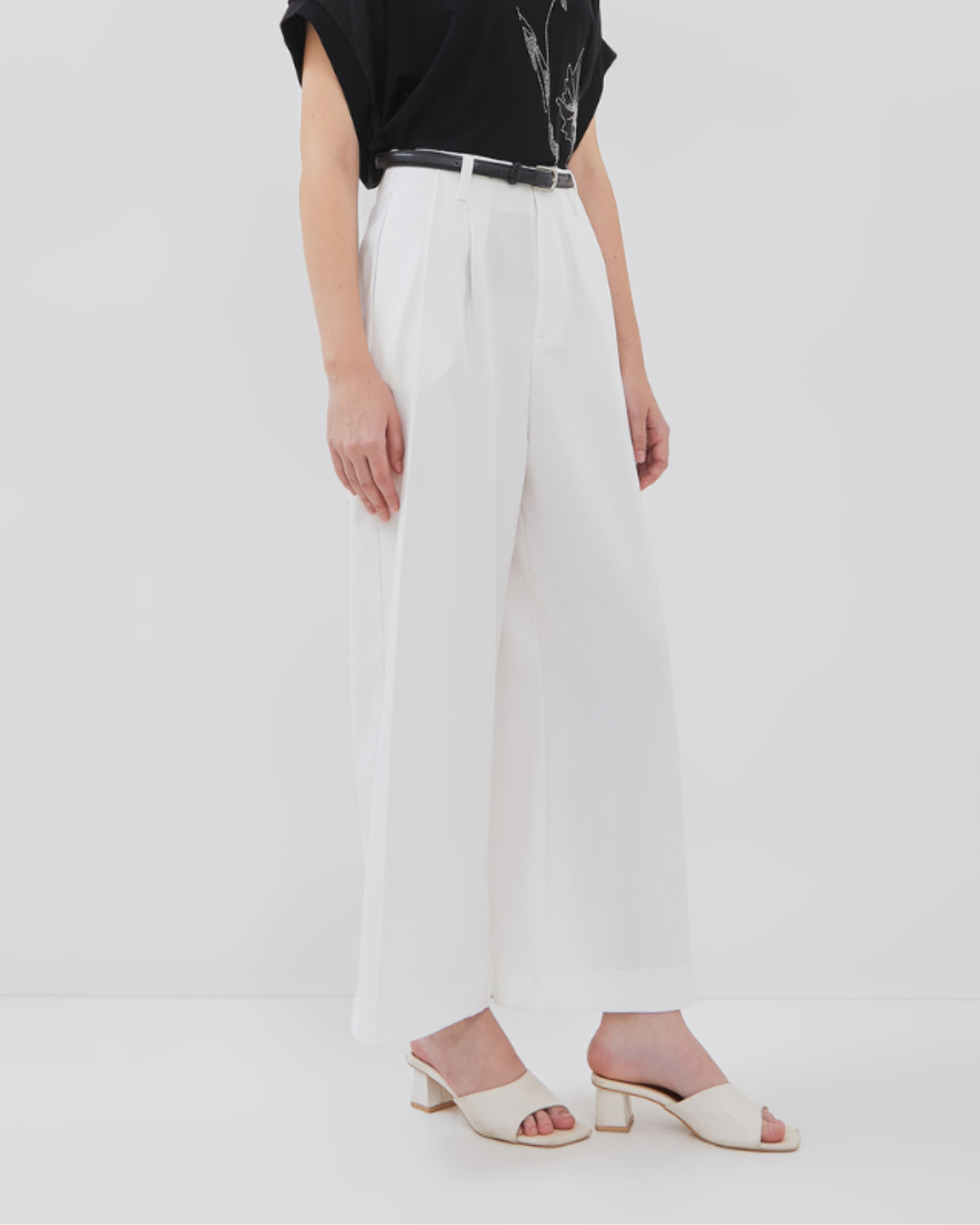 Maelle Pants - Professional and Casual Style