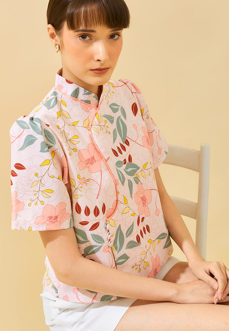 Aubrie Top – Printed Puff Sleeve Shirt with Crystal Leaf Button in Blue (Pre-Order)