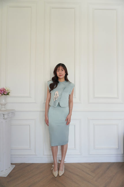 Giu Top - Relaxed and Comfortable Silhouette (Pre-order)