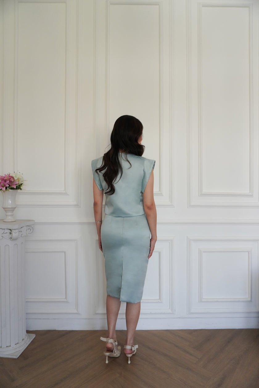 Giu Top - Relaxed and Comfortable Silhouette (Pre-order)