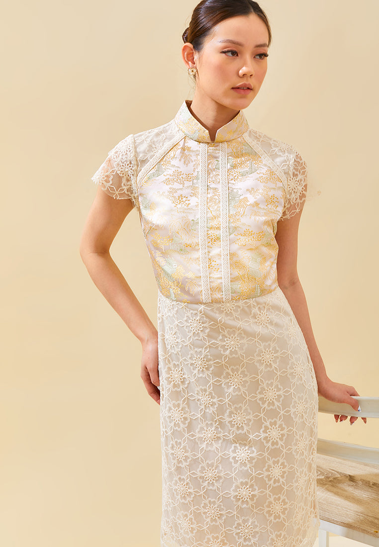 Mitchel Cheongsam Dress – Fit & Flare Floral Lace Qipao Midi Dress in Pink & Cream