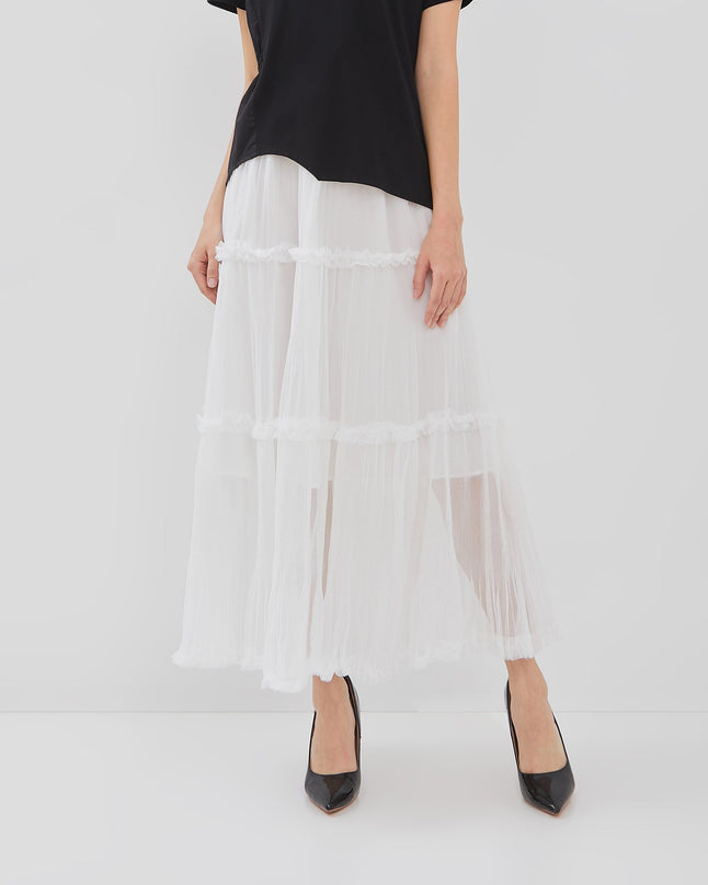 Floria Top - Casual Top with Floral Embroidery