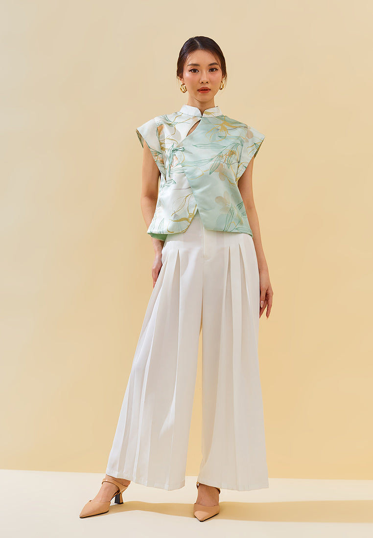 Yuri Cheongsam Top - Flower Printed Top with Mandarin Collar