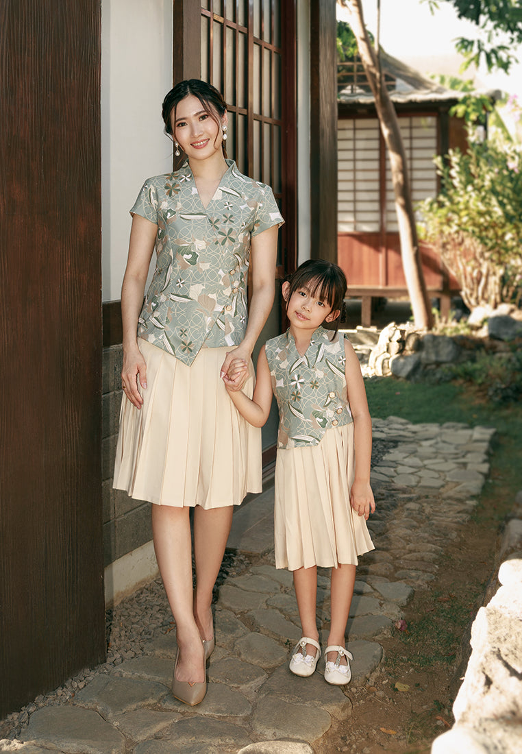 Marlow Cheongsam Set – Modern Elegant Ethnic Two-Piece Set (Pre-Order)